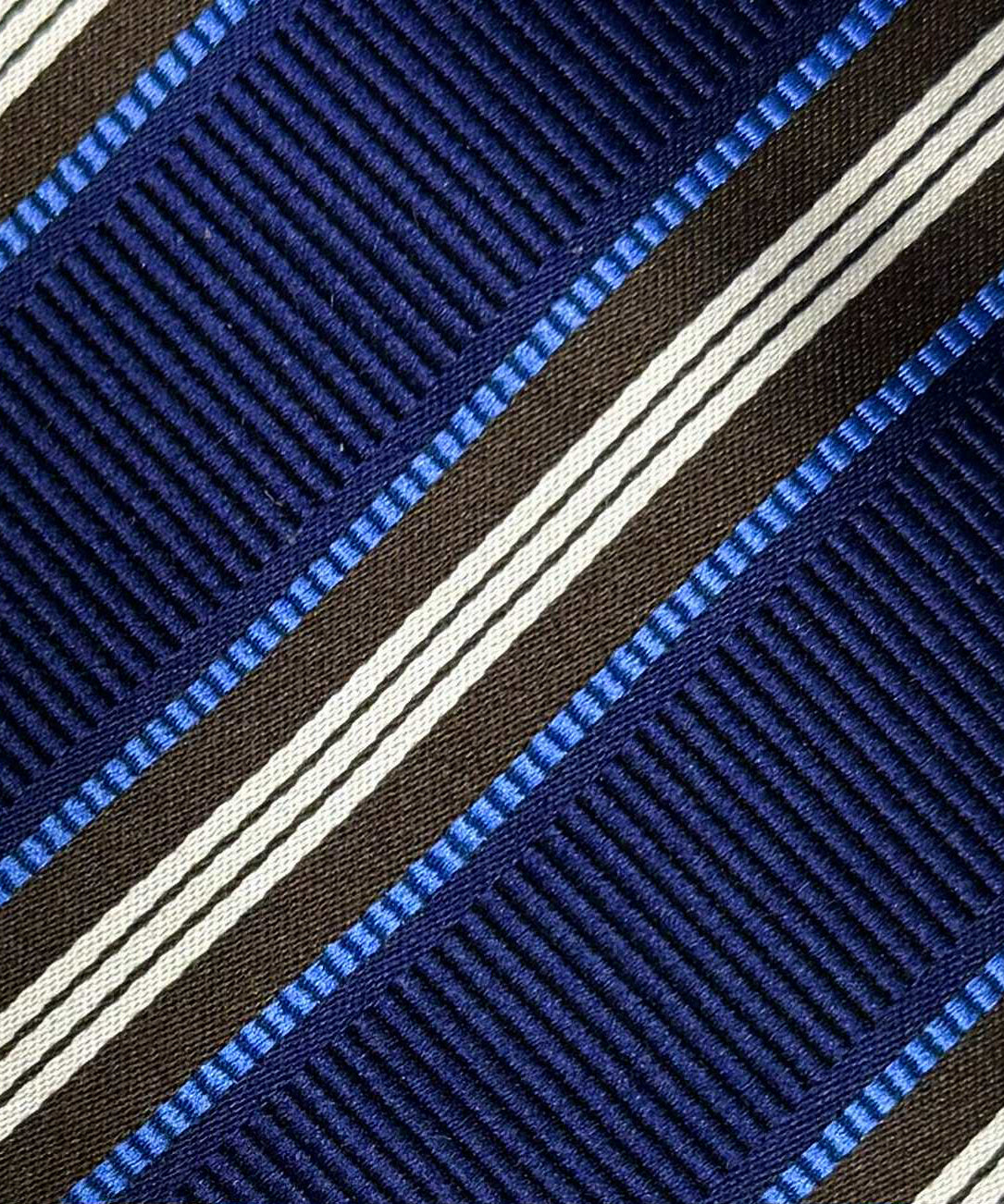 Franco Spada ( フランコスパダ )🆕コンテンポラリーブリティッシュレジメンタルストライプネクタイ:ネイビー×ブラウン×サックス