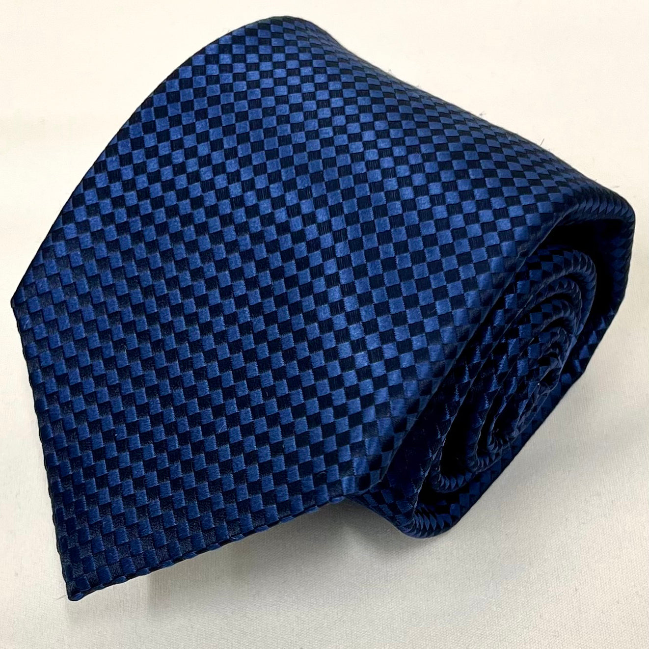 AZZURRO(アズーロ) 新大バスケット無地調ジャガードネクタイ:ミッドナイトネイビー×ダークブルー