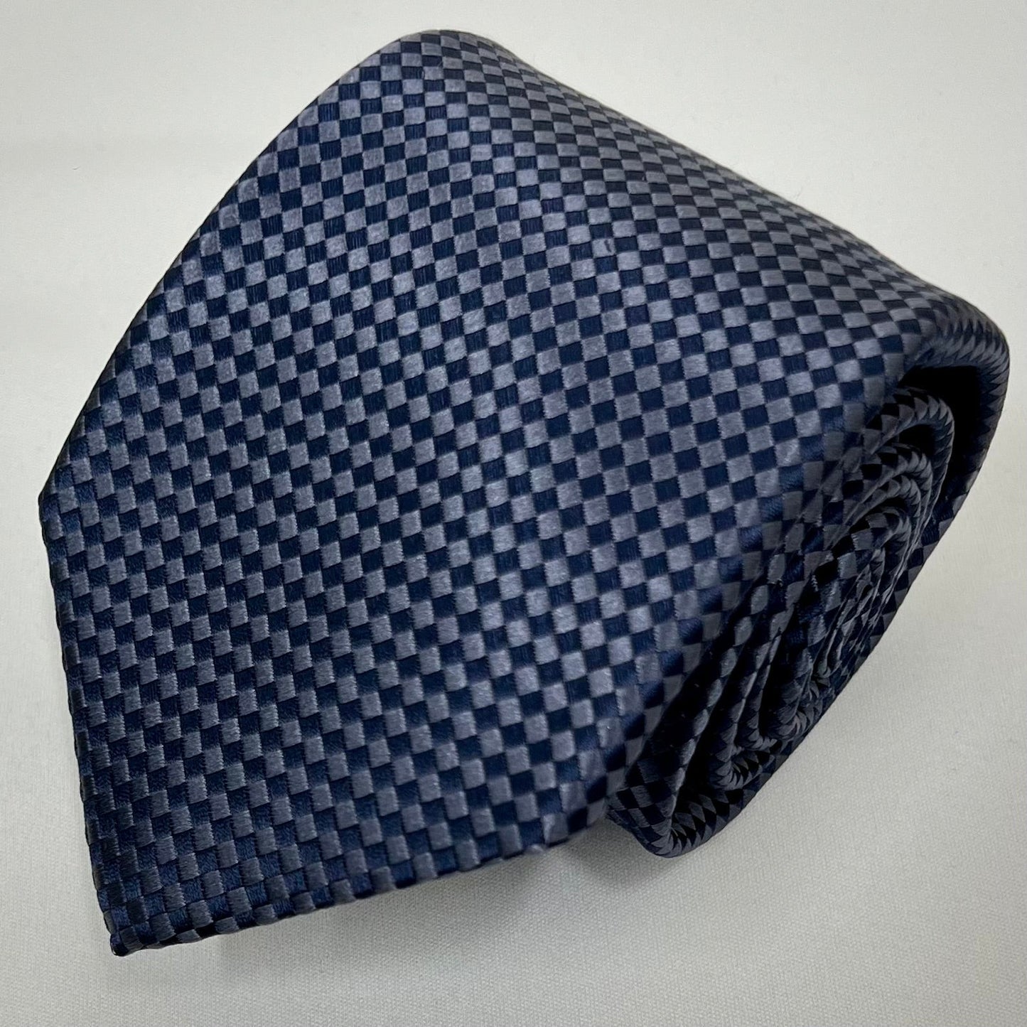 AZZURRO(アズーロ) 新大バスケット無地調ジャガードネクタイ:ミッドナイトネイビー×スチールグレー