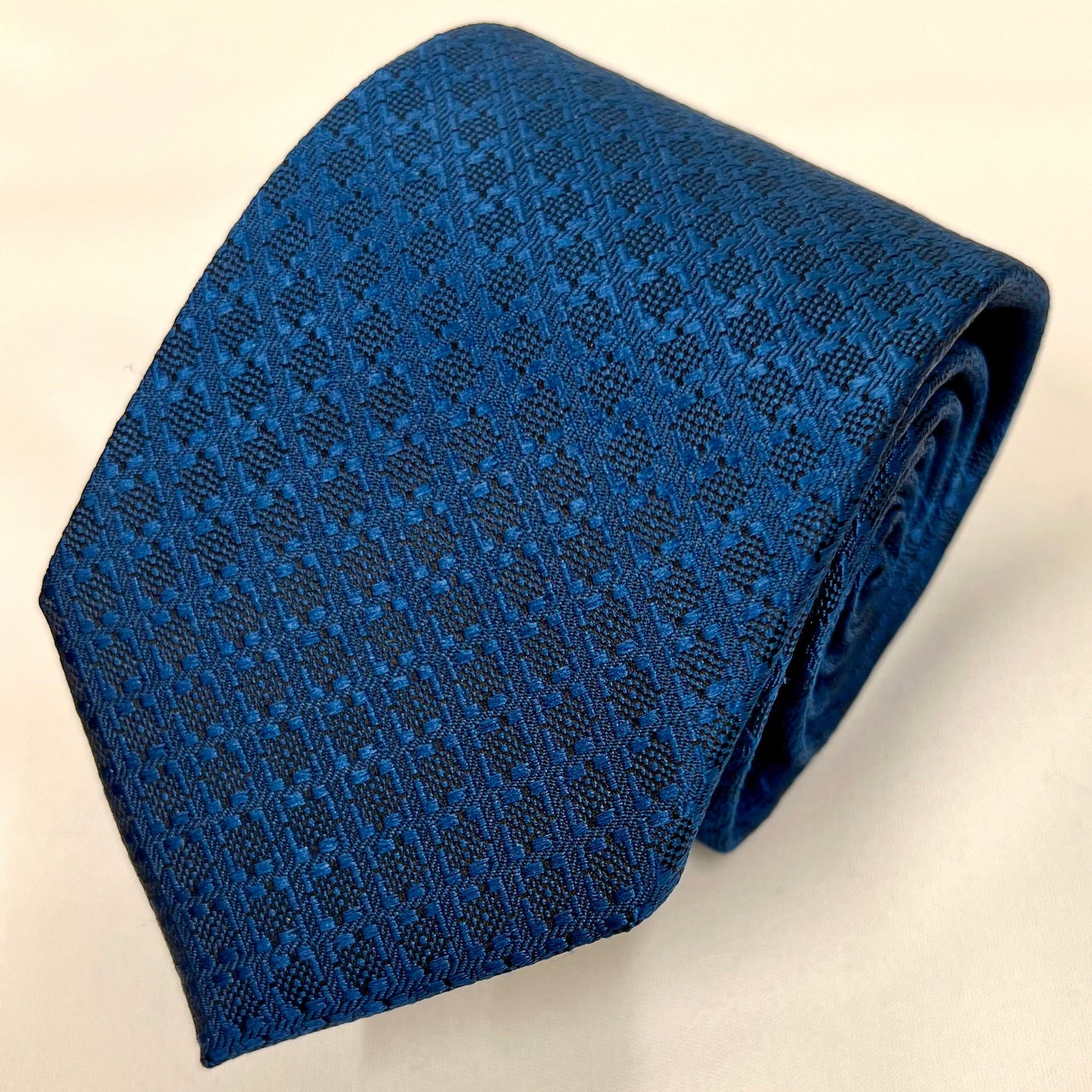 Franco Spada ( フランコスパダ )  ヴィンテージ調ジオメトリックソリッドネクタイ: ダークブルー