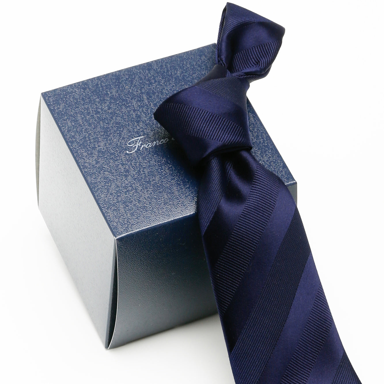 AZZURRO (アズーロ)シャドーストライプ:ネイビー