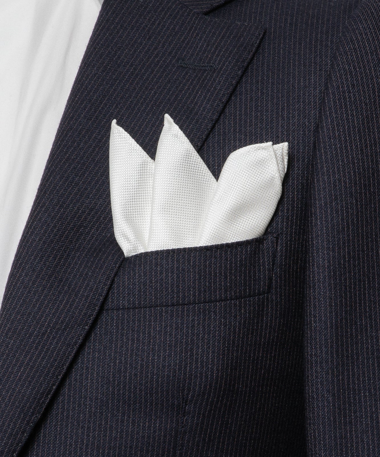 Franco Spada  ( フランコスパダ )   小バスカラー無地ジャガードポケットチーフ:オフ白