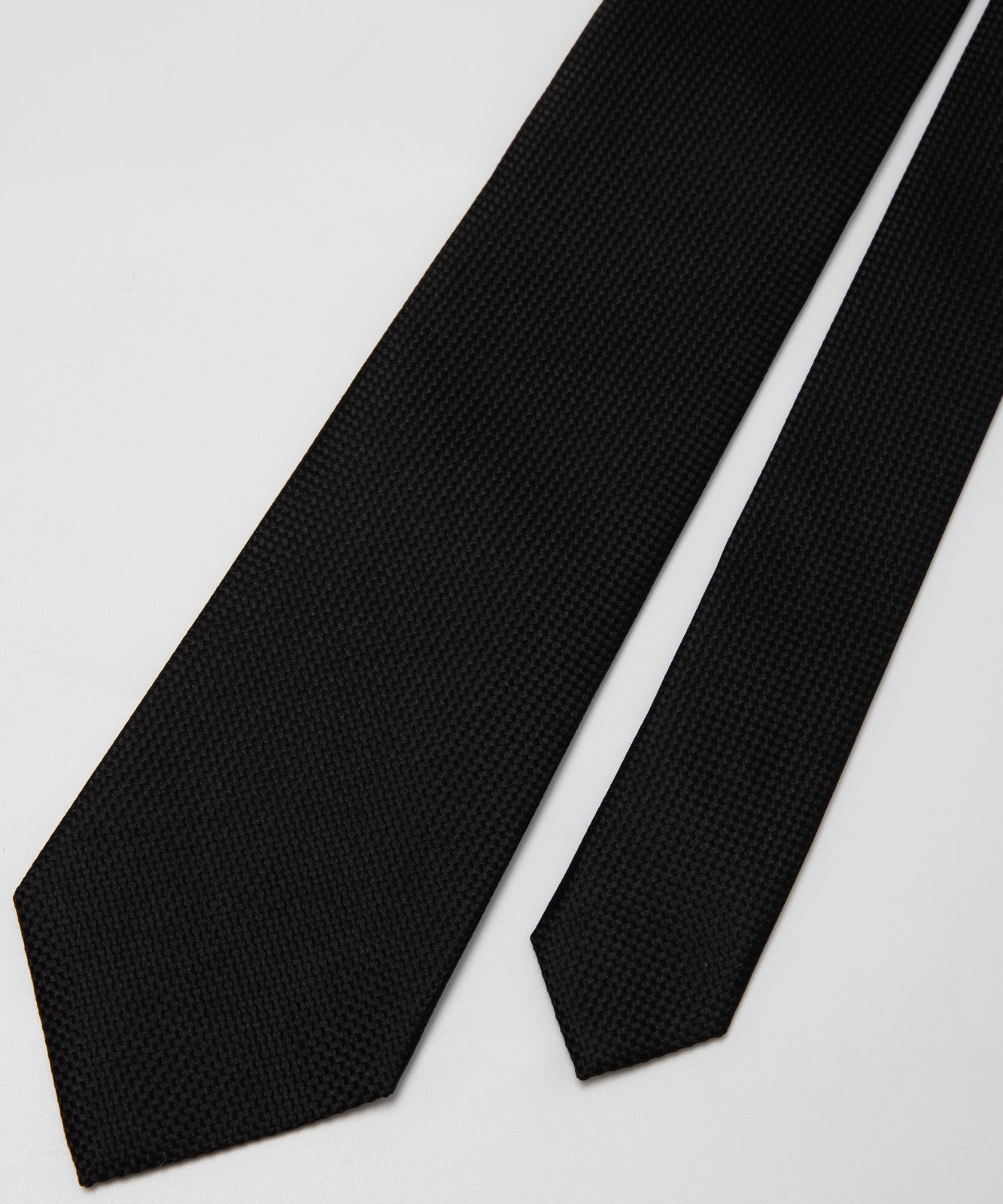 Franco Spada (フランコスパダ) 小バス無地フォーマルネクタイ:黒