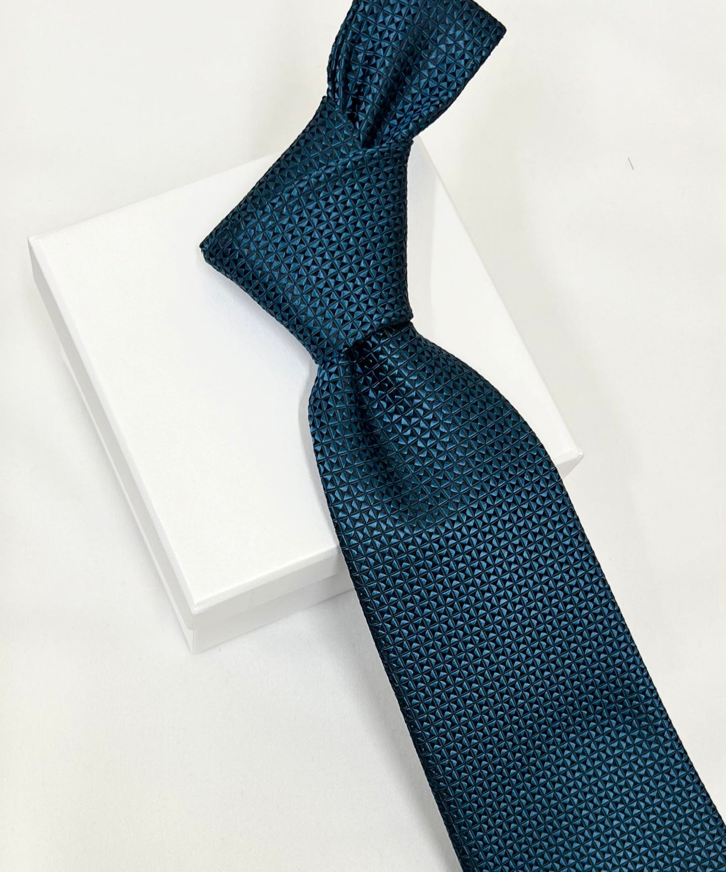 Franco Spada ( フランコスパダ )  ヴィンテージ調スモールジオメトリックソリッドネクタイ:フォレストブルー