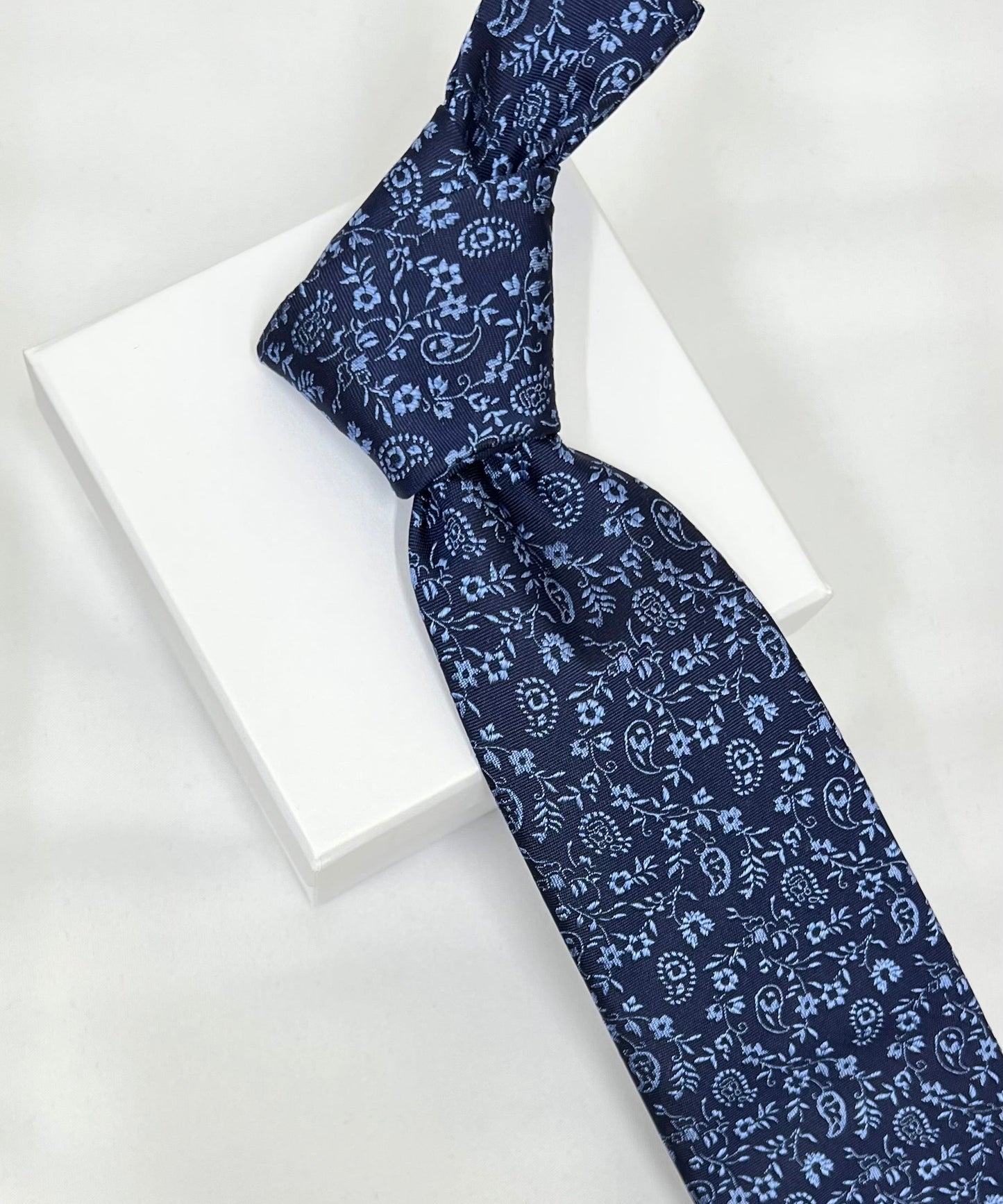 Franco Spada ( フランコスパダ )  フレンチヴィンテージオーナメントジャガードネクタイ:ミッドナイトネイビー