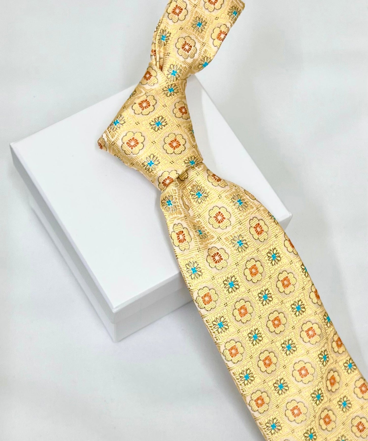 Franco Spada ( フランコスパダ )  フレンチヴィンテージメダリオンジャガードネクタイ1:クリーム