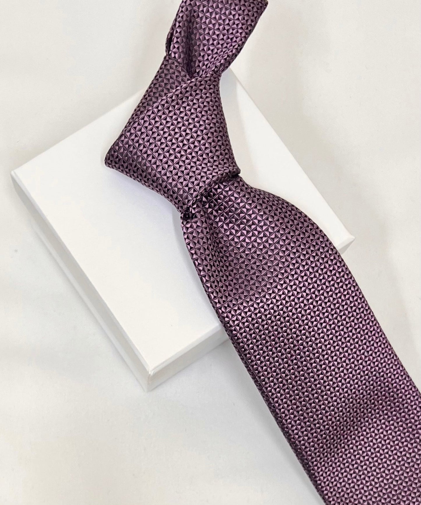 Franco Spada ( フランコスパダ )  ヴィンテージ調スモールジオメトリックソリッドネクタイ:ピンク