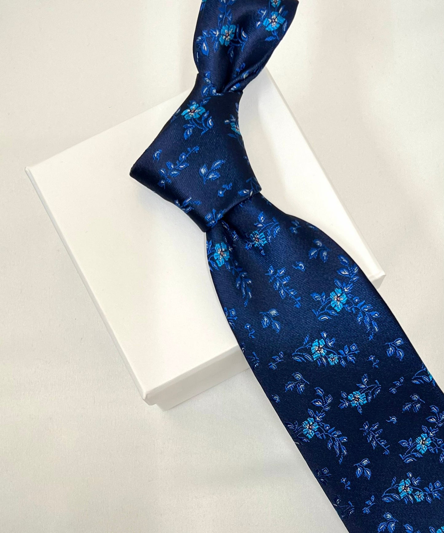 Franco Spada ( フランコスパダ )  フレンチヴィンテージフラワージャガードネクタイ: ミッドナイトネイビー