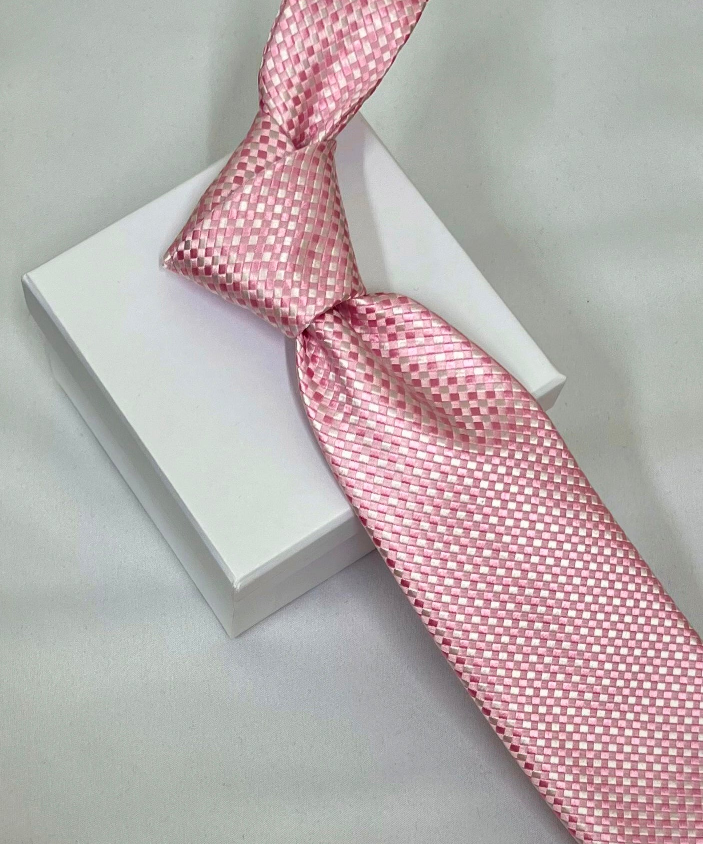 Franco Spada ( フランコスパダ )  NEW FORMAL大バスケット2トーンカラージャガードネクタイ: ピンク×ホワイト