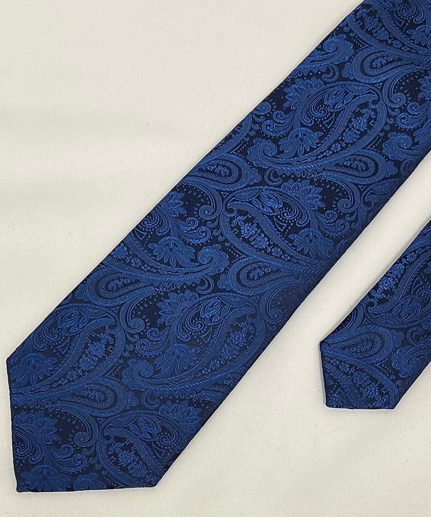 AZZURRO(アズーロ) 新更紗ペーズリーグラデーション無地調ジャガードネクタイ:ミッドナイトネイビー×ダークブルー