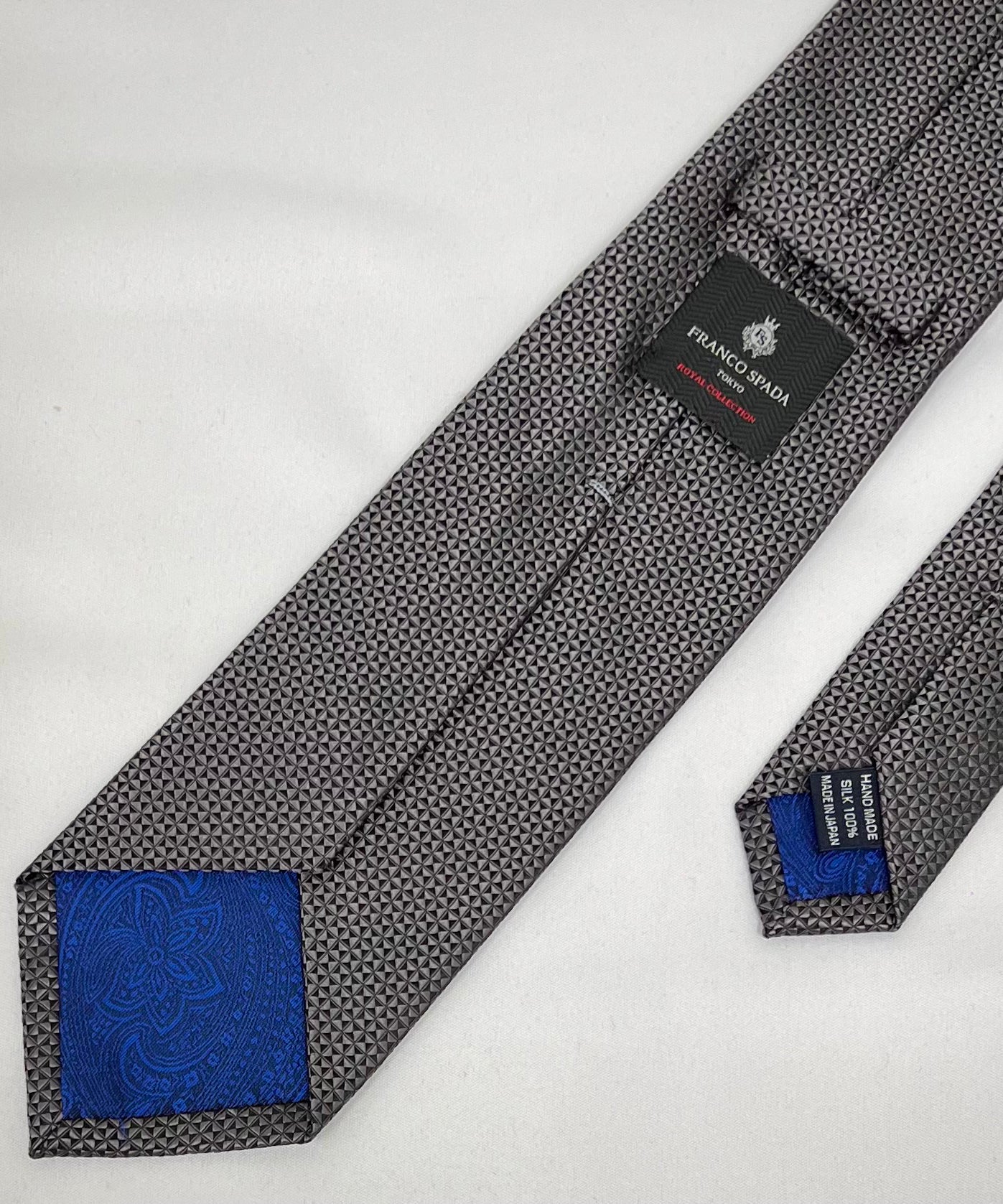 Franco Spada ( フランコスパダ )  ヴィンテージ調スモールジオメトリックソリッドネクタイ:サンドベージュ