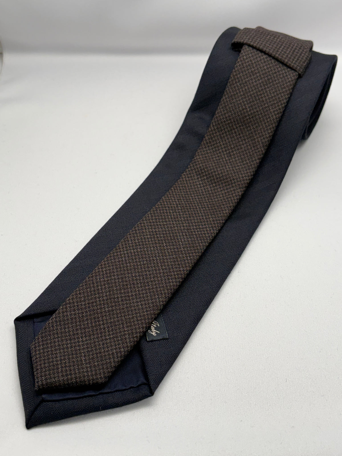 Franco Spada ( フランコスパダ ) Solid Wool ( ヘリンボーン無地 )コンビネーションネクタイ Vitale Barberis Canonico ( ビダル バルべリス カノニコ ):大剣ミッドナイトネイビー×小剣千鳥ブラウン
