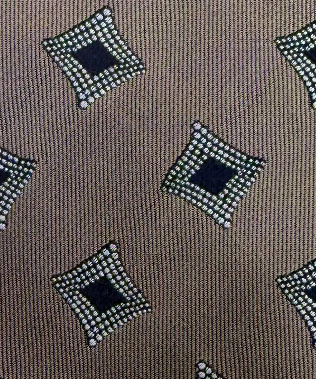 Franco Spada ( フランコスパダ )🆕コンテンポラリーブリティッシュジオメトリックJQネクタイ①:サンドベージュ