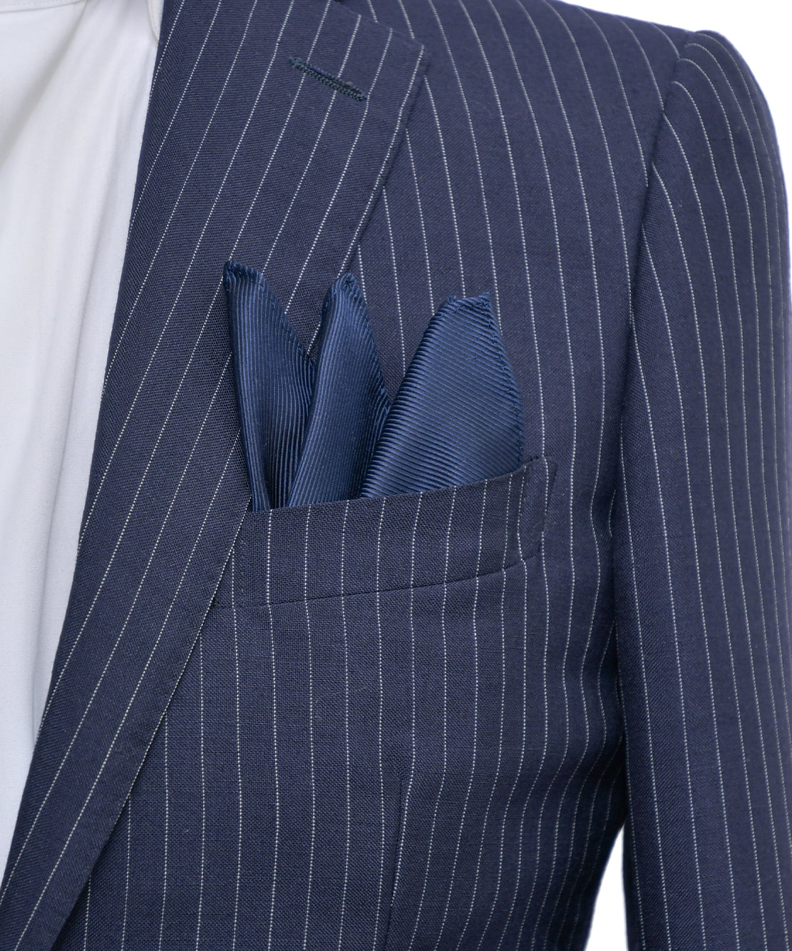 Franco Spada ( フランコスパダ ) 細綾無地ポケットチーフ：ネイビー