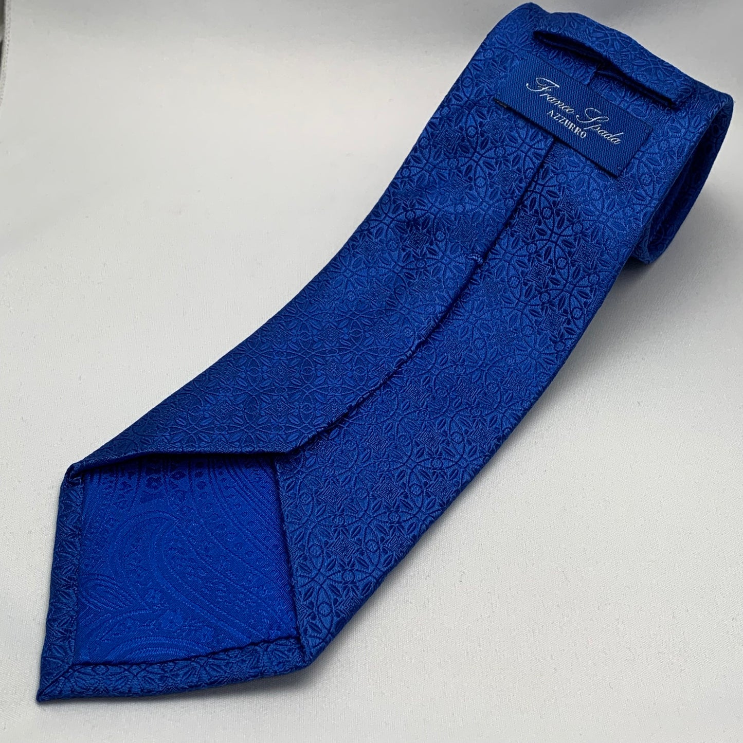 AZZURRO （アズーロ） クラシックメダリオンネクタイ：ロイヤルブルー