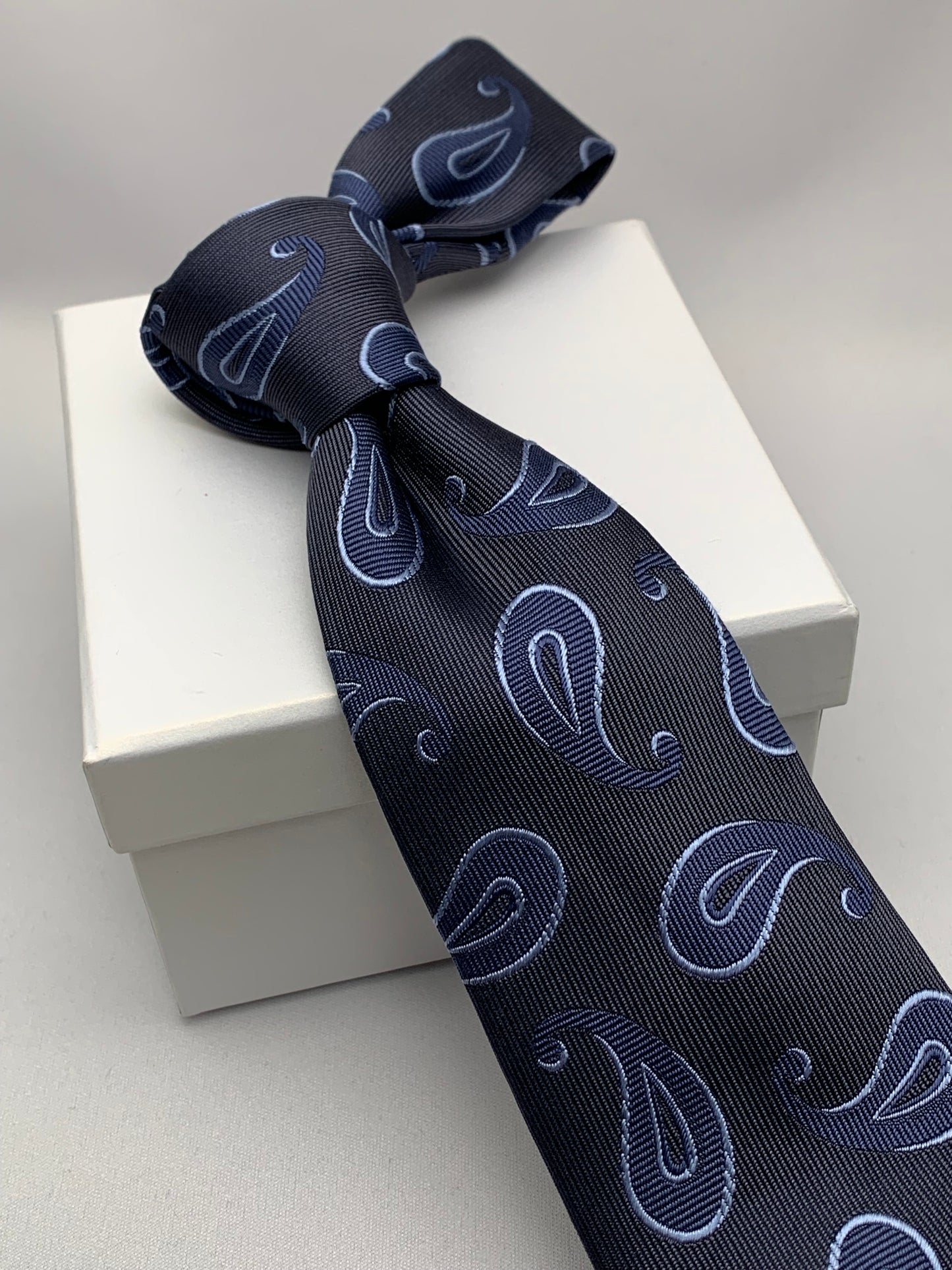 Franco Spada ( フランコスパダ )  ヴィンテージペースリーJQネクタイ②：スチールグレー