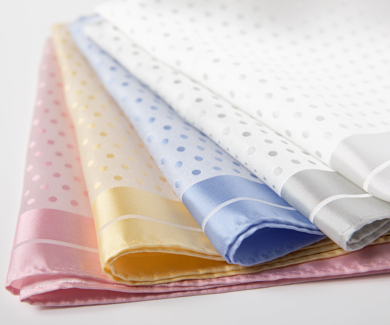 Franco Spada ( フランコスパダ )    4面大小ドットジャガードポケットチーフ：サックス