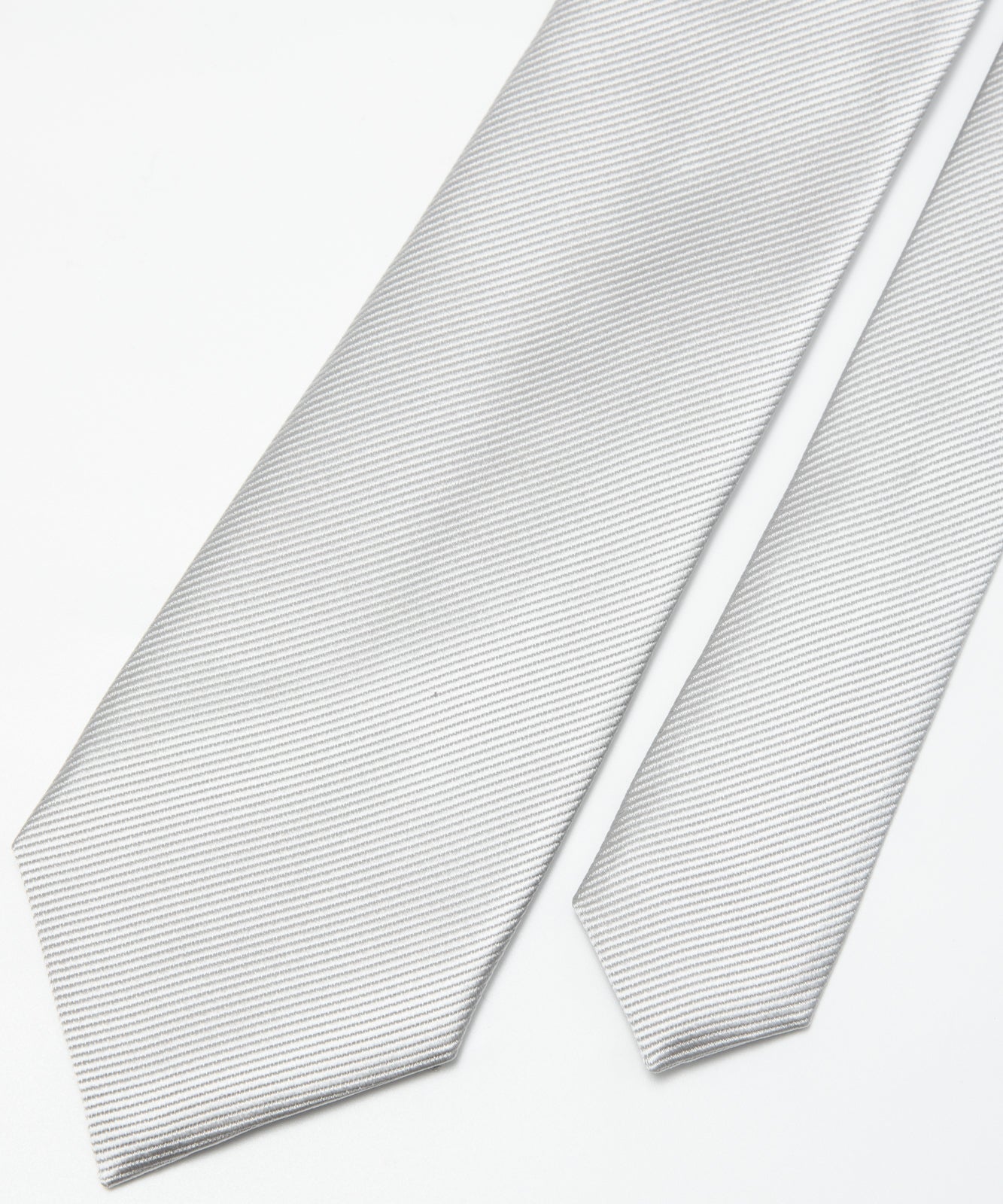 Franco Spada (フランコスパダ) レップ無地フォーマルネクタイ：シルバー