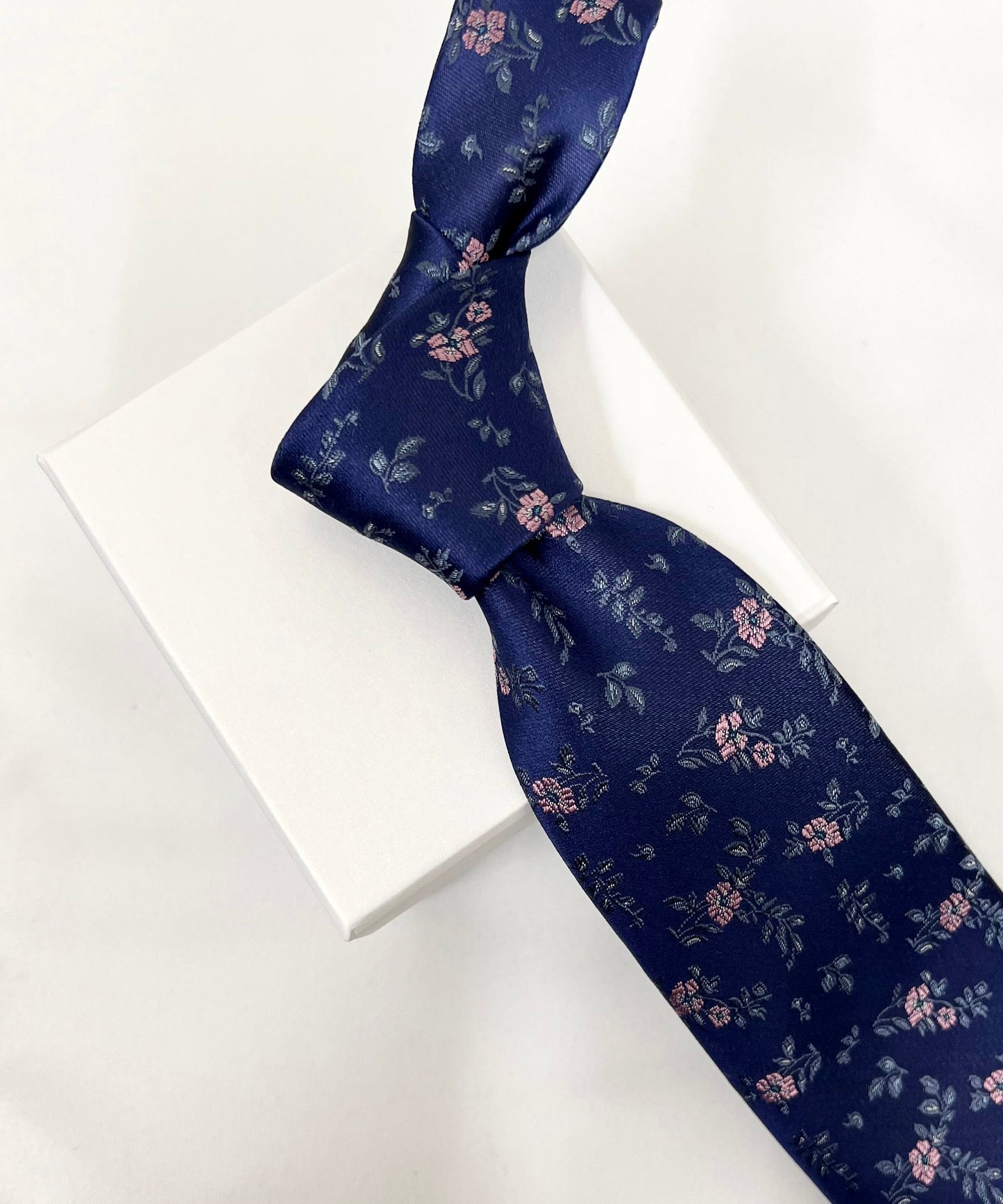 Franco Spada ( フランコスパダ ) フレンチヴィンテージフラワージャガードネクタイ： ライトネイビー