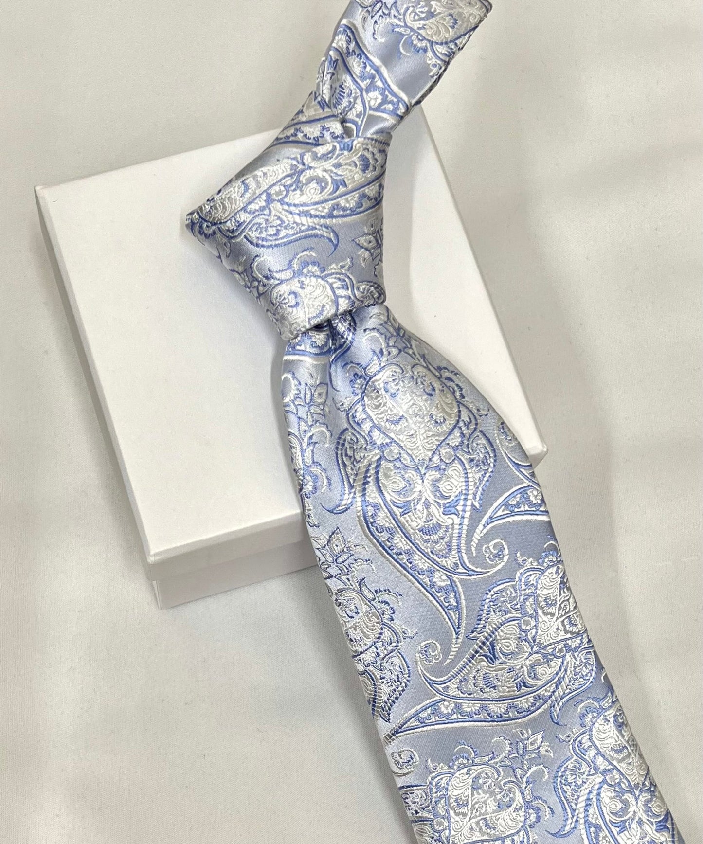 Franco Spada ( フランコスパダ )  NEW FORMALペーズリージャガードネクタイ：サックスブルー