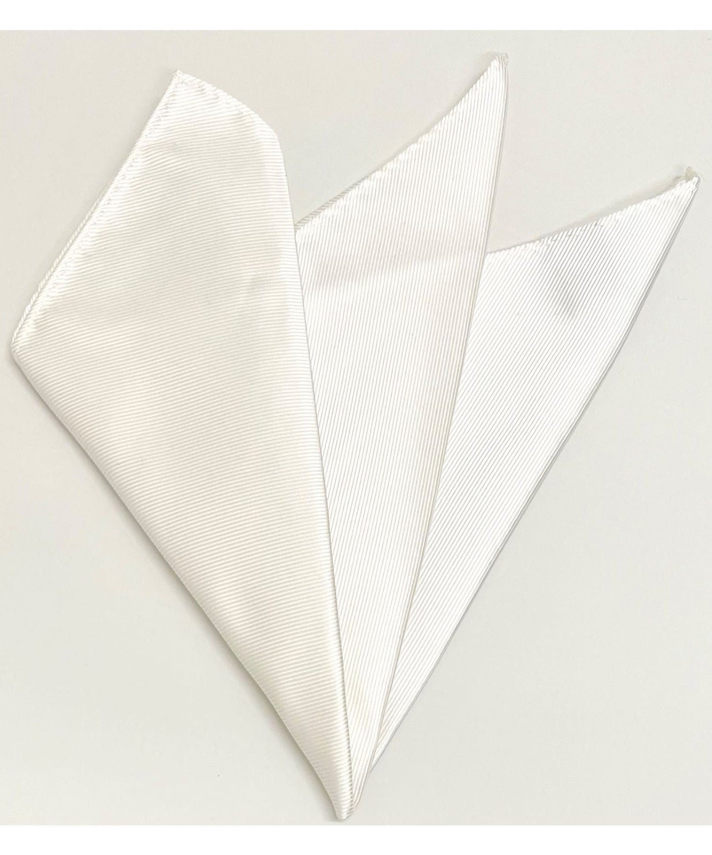 Franco Spada  ( フランコスパダ )   綾無地ジャガードポケットチーフ：オフ白