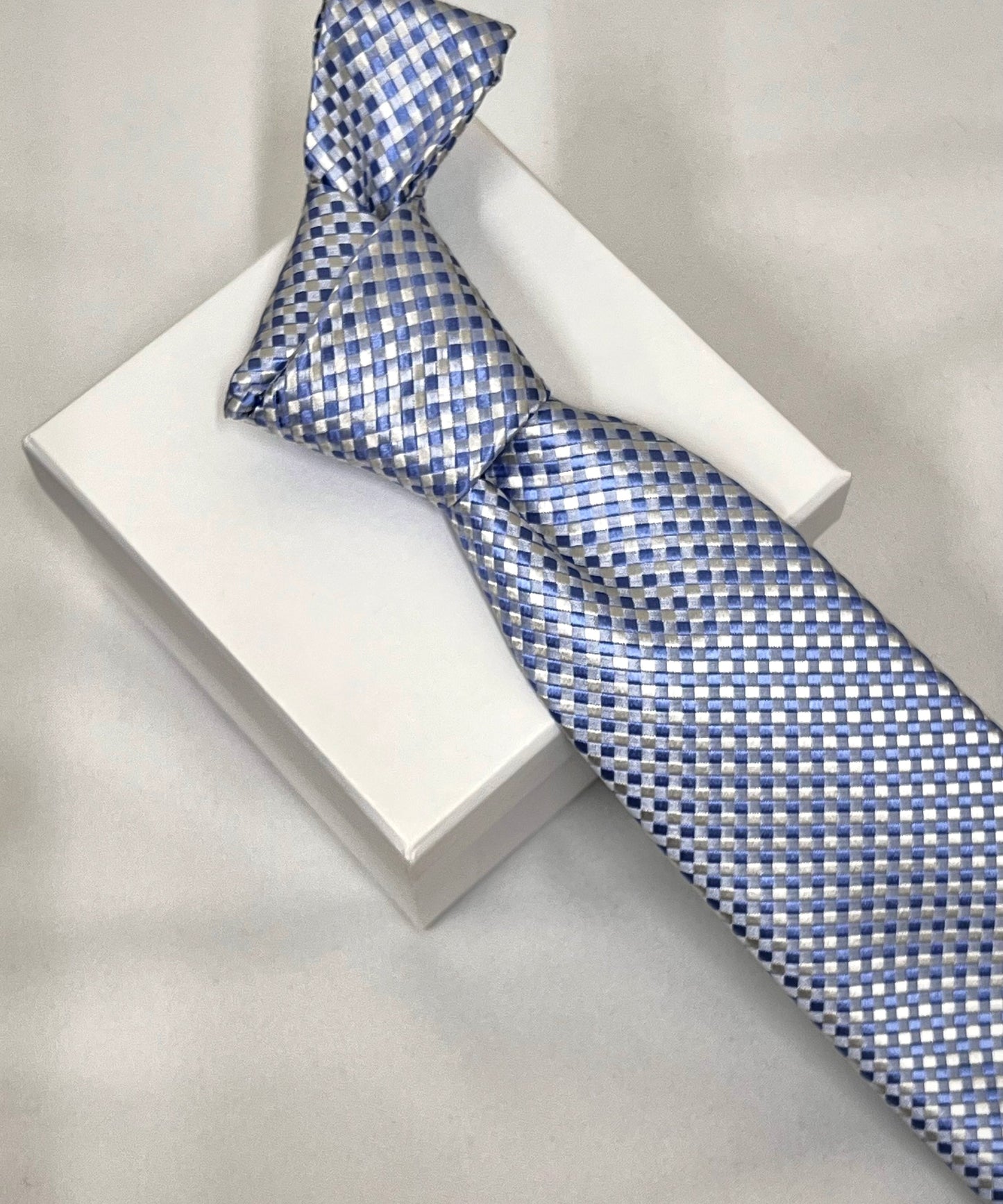 Franco Spada ( フランコスパダ )  NEW FORMAL大バスケット2トーンカラージャガードネクタイ： サックス×ホワイト