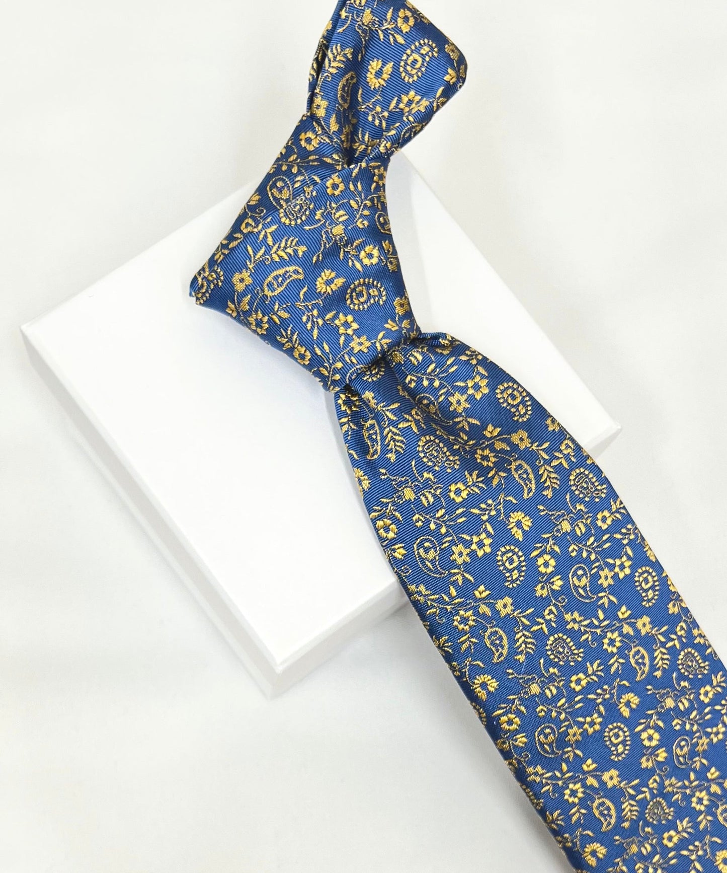 Franco Spada ( フランコスパダ )  フレンチヴィンテージオーナメントジャガードネクタイ：ライトブルー