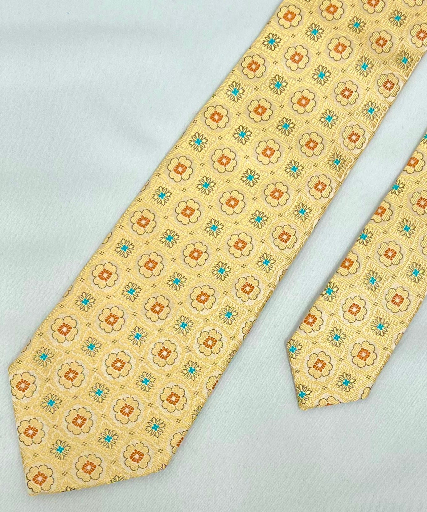 Franco Spada ( フランコスパダ )  フレンチヴィンテージメダリオンジャガードネクタイ１：クリーム