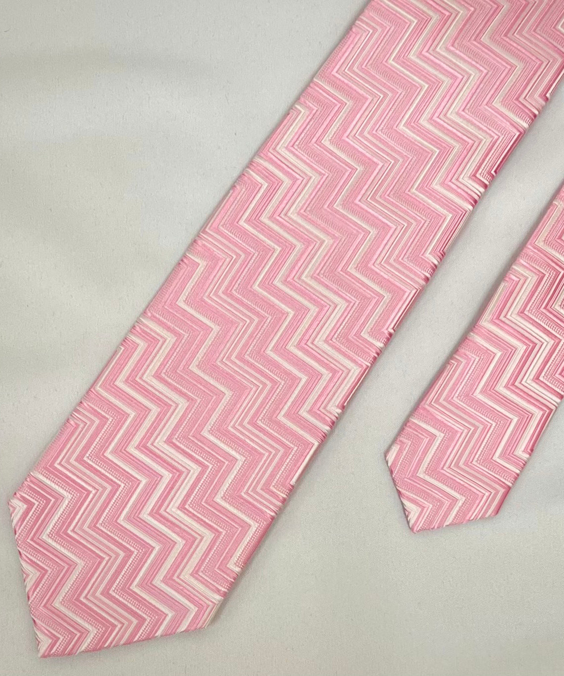 Franco Spada ( フランコスパダ )  NEW FORMALヘリンボーン2トーンカラージャガードネクタイ： ピンク×ホワイト