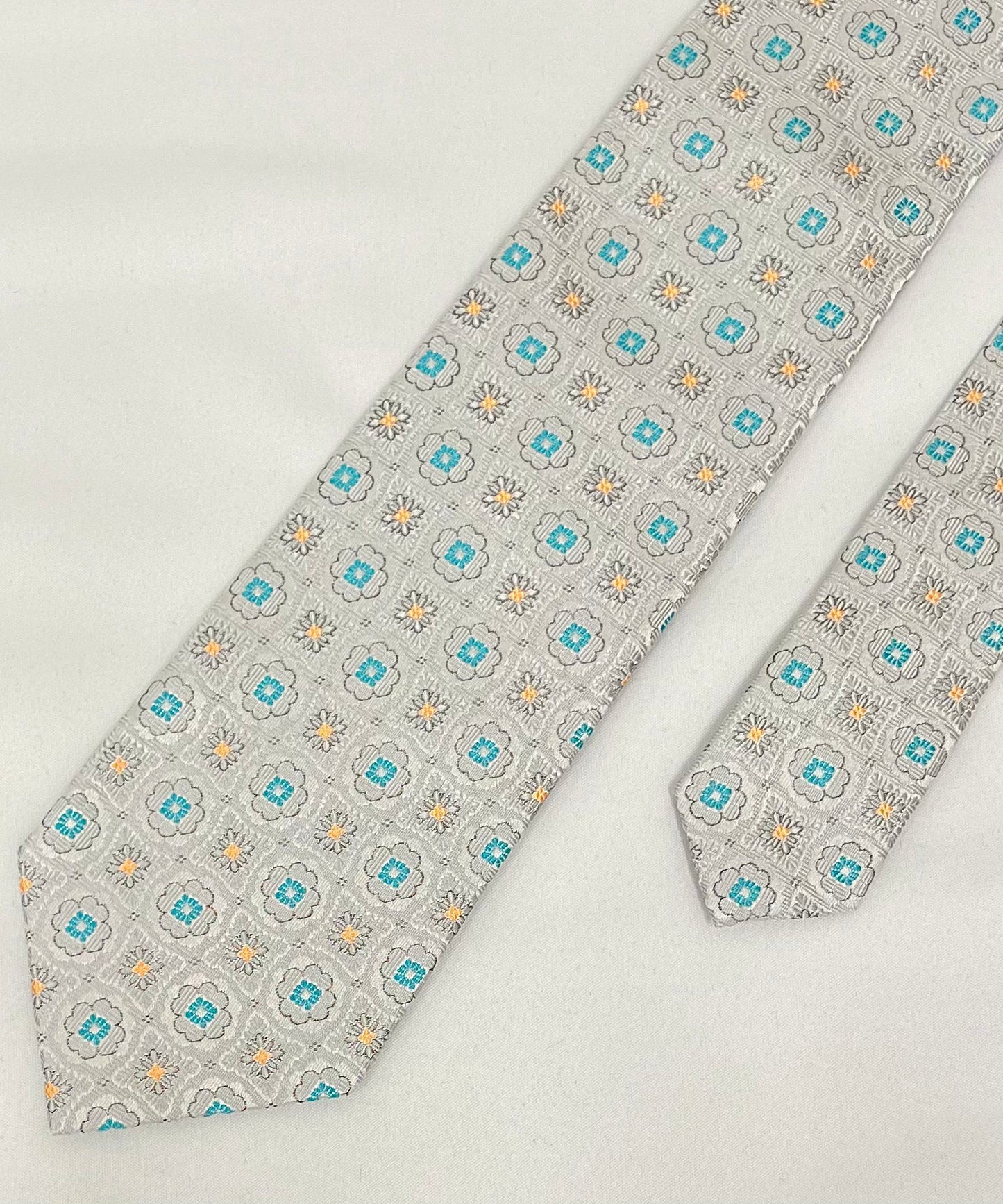 Franco Spada ( フランコスパダ )  フレンチヴィンテージメダリオンジャガードネクタイ１：シルバー