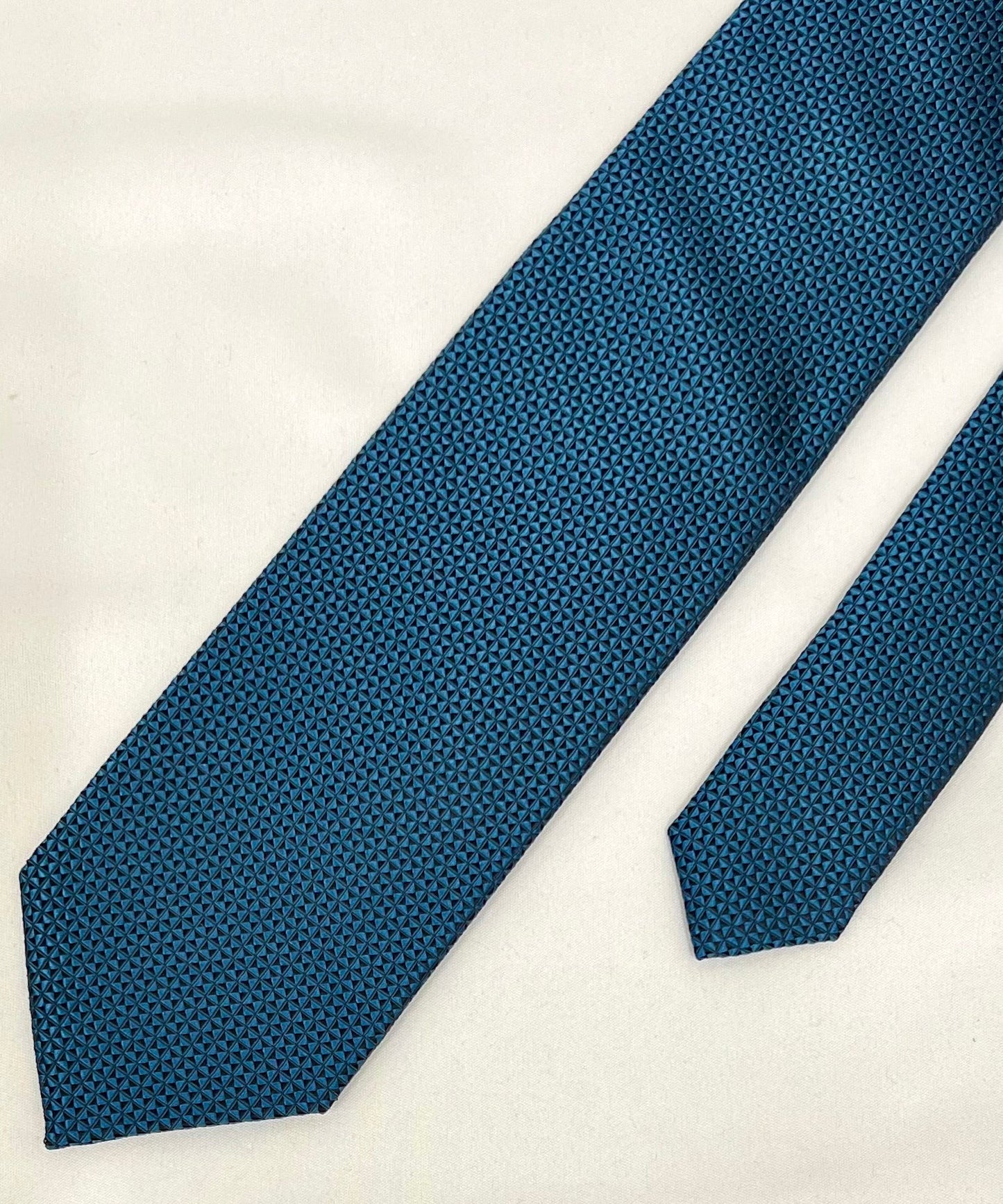Franco Spada ( フランコスパダ )  ヴィンテージ調スモールジオメトリックソリッドネクタイ：フォレストブルー