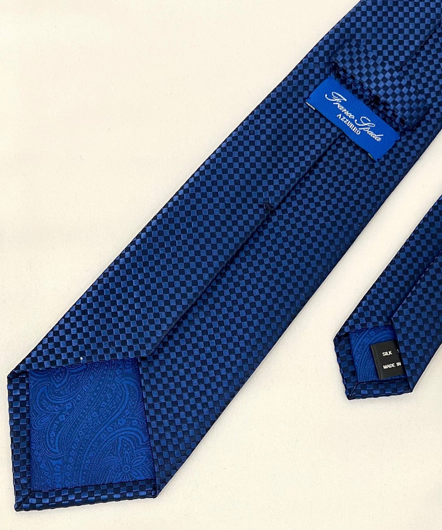 AZZURRO（アズーロ） 新大バスケット無地調ジャガードネクタイ：ミッドナイトネイビー×ダークブルー