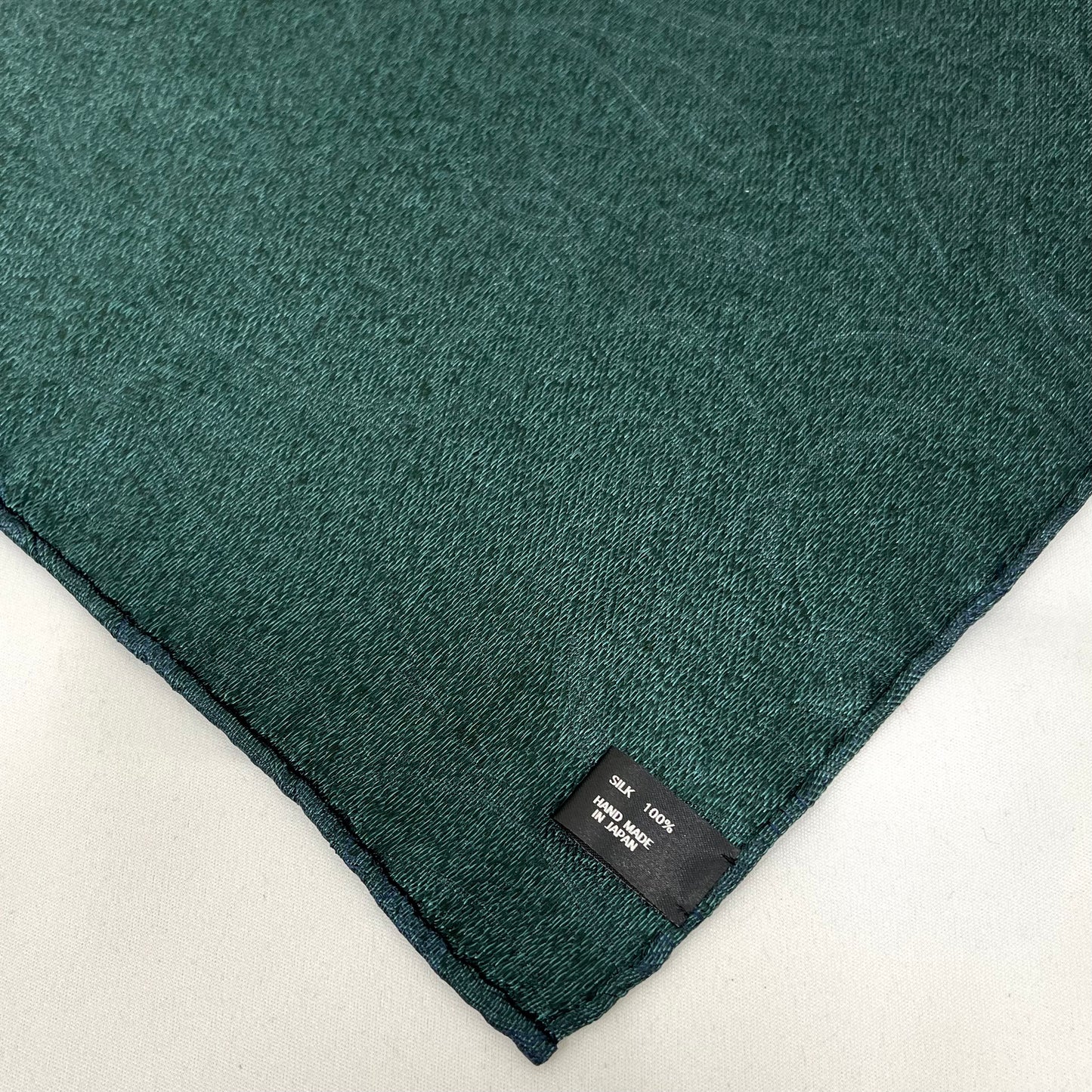 Franco Spada ( フランコスパダ )ハンドロール(手巻き)ポケットチーフ (メランジ無地調大更紗ペーズリー)：ブリティッシュグリーン