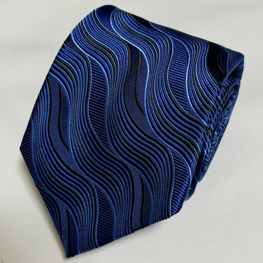 Franco Spada ( フランコスパダ )🆕コンテンポラリーブリティッシュウェーブジャガードネクタイ：ミッドナイトネイビー×ロイヤルブルー