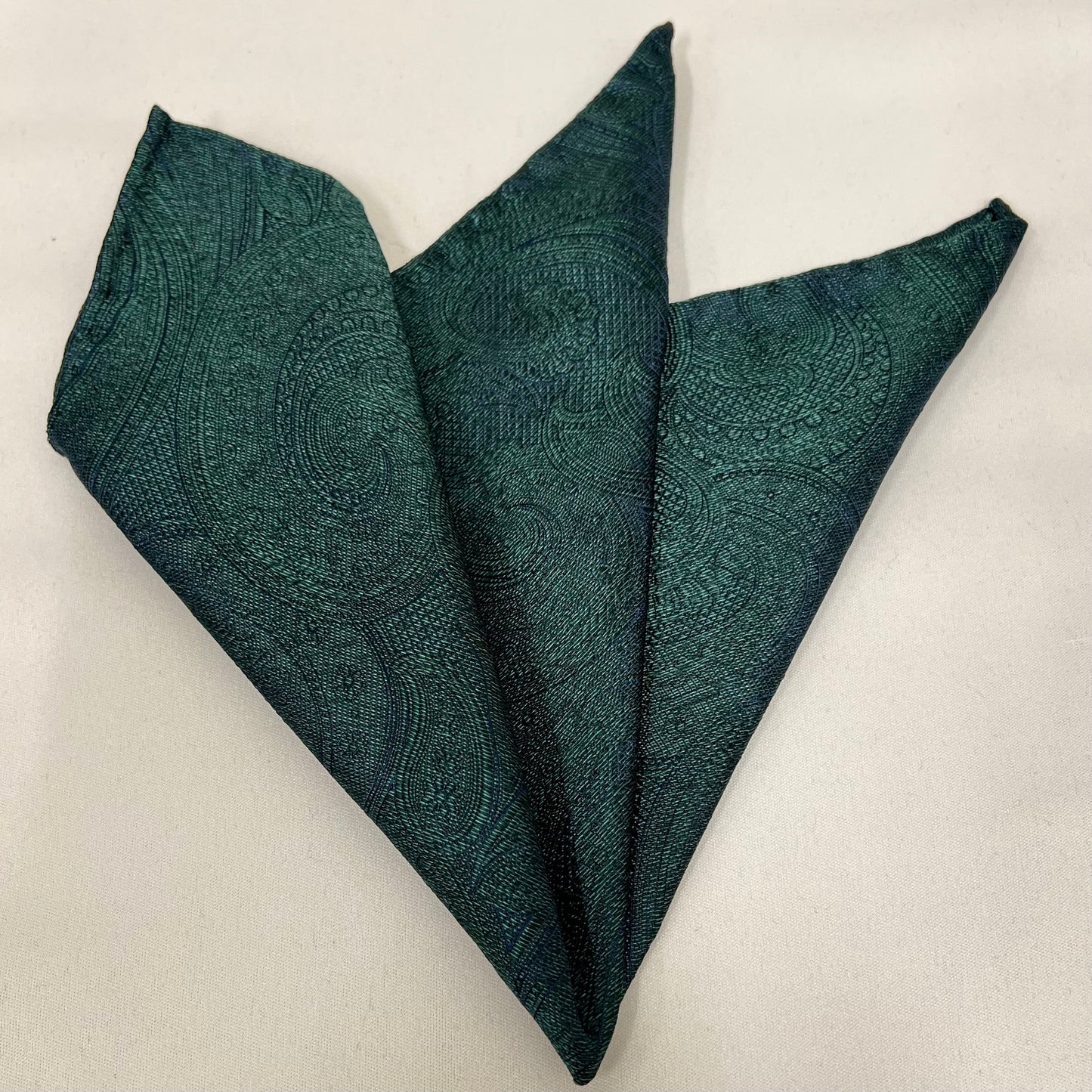 Franco Spada ( フランコスパダ )ハンドロール(手巻き)ポケットチーフ (メランジ無地調大更紗ペーズリー)：ブリティッシュグリーン