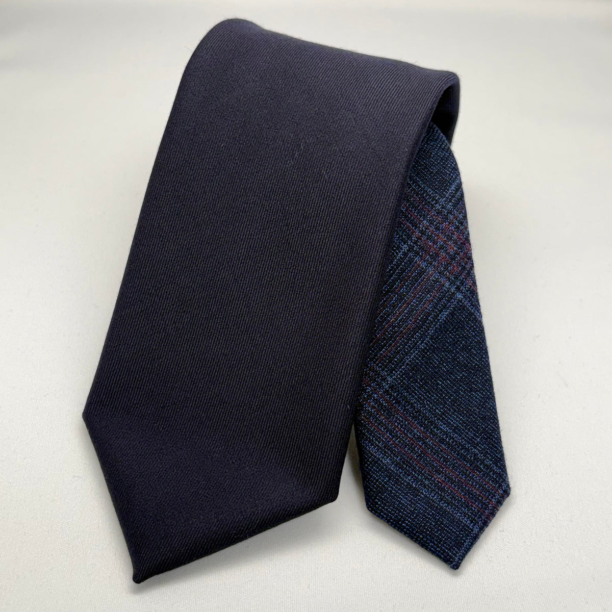 Franco Spada ( フランコスパダ )  Solid Wool ( 綾無地 )コンビネーションネクタイ Vitale Barberis Canonico ( ビダル バルべリス カノニコ )：大剣ネイビー×小剣チェックネイビー