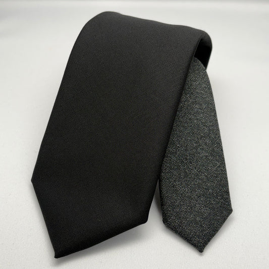 Franco Spada ( フランコスパダ )  Solid Wool ( 綾無地 )コンビネーションネクタイ Vitale Barberis Canonico ( ビダル バルべリス カノニコ )：大剣ブラック×小剣グレー