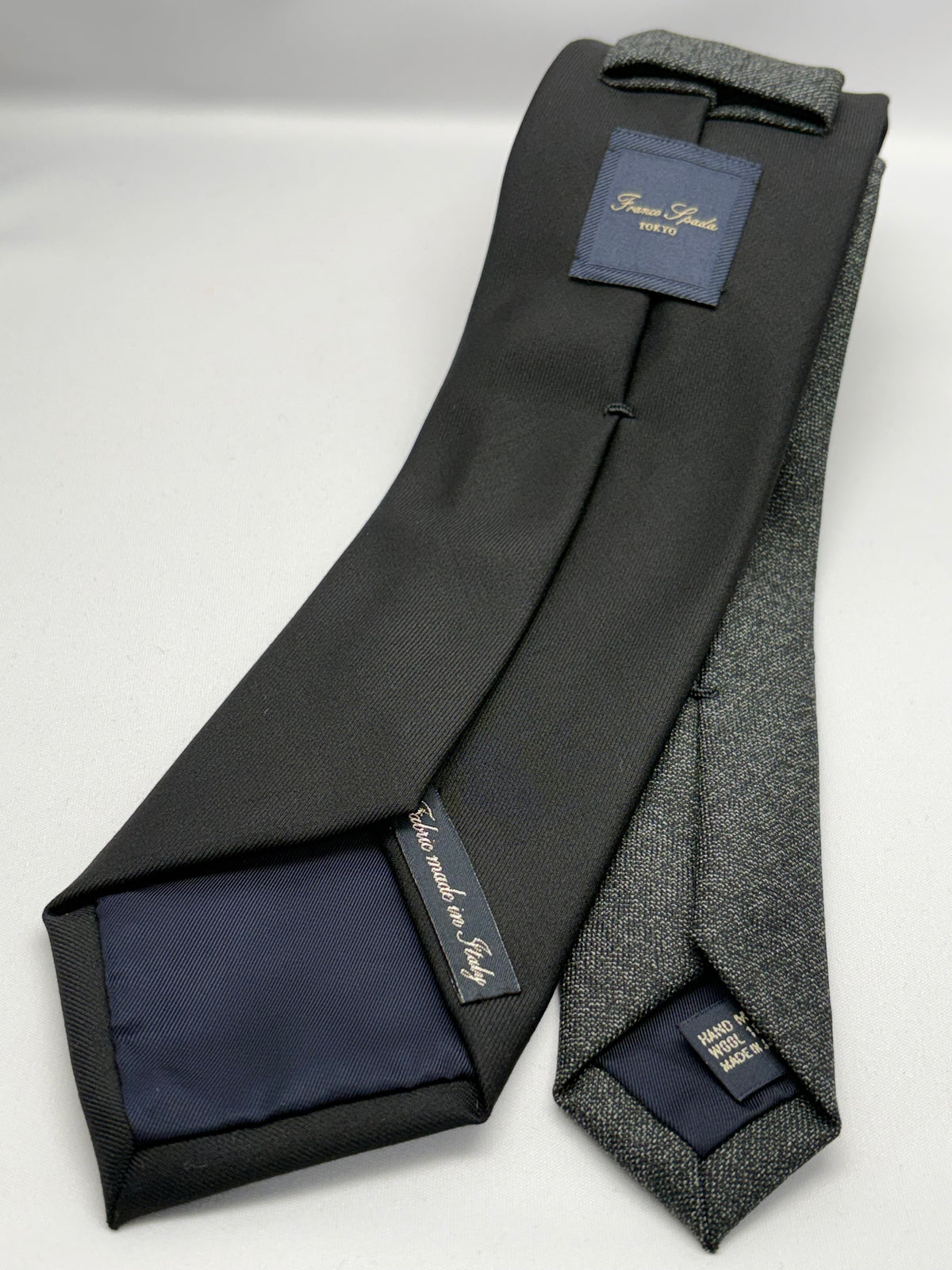Franco Spada ( フランコスパダ )  Solid Wool ( 綾無地 )コンビネーションネクタイ Vitale Barberis Canonico ( ビダル バルべリス カノニコ )：大剣ブラック×小剣グレー