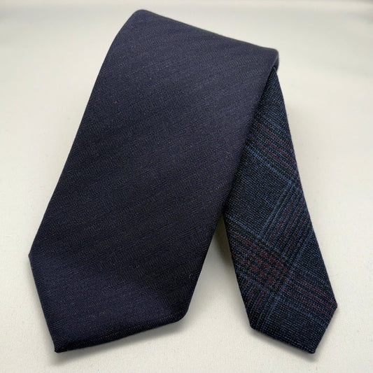 Franco Spada ( フランコスパダ )  Solid Wool ( ヘリンボーン無地 )コンビネーションネクタイ Vitale Barberis Canonico ( ビダル バルべリス カノニコ )：大剣ネイビー×小剣ネイビーチェック