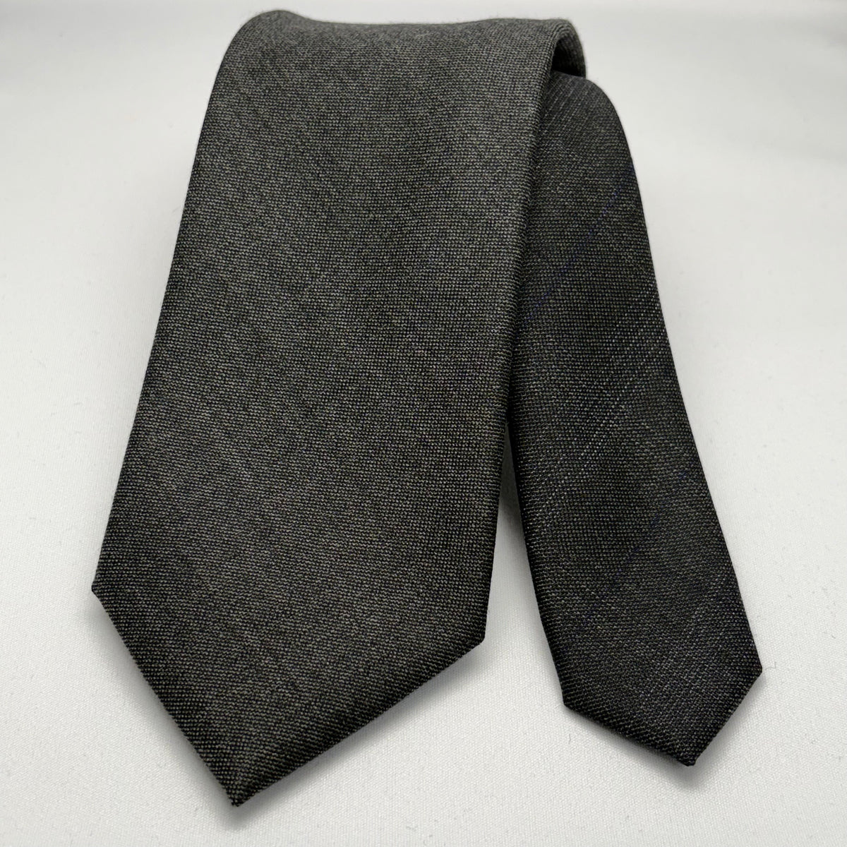 Franco Spada ( フランコスパダ )  Solid Wool ( MグレーTop無地 )コンビネーションネクタイ Vitale Barberis Canonico ( ビダル バルべリス カノニコ )：大剣Mグレー×小剣シャドーチェックダークグレー