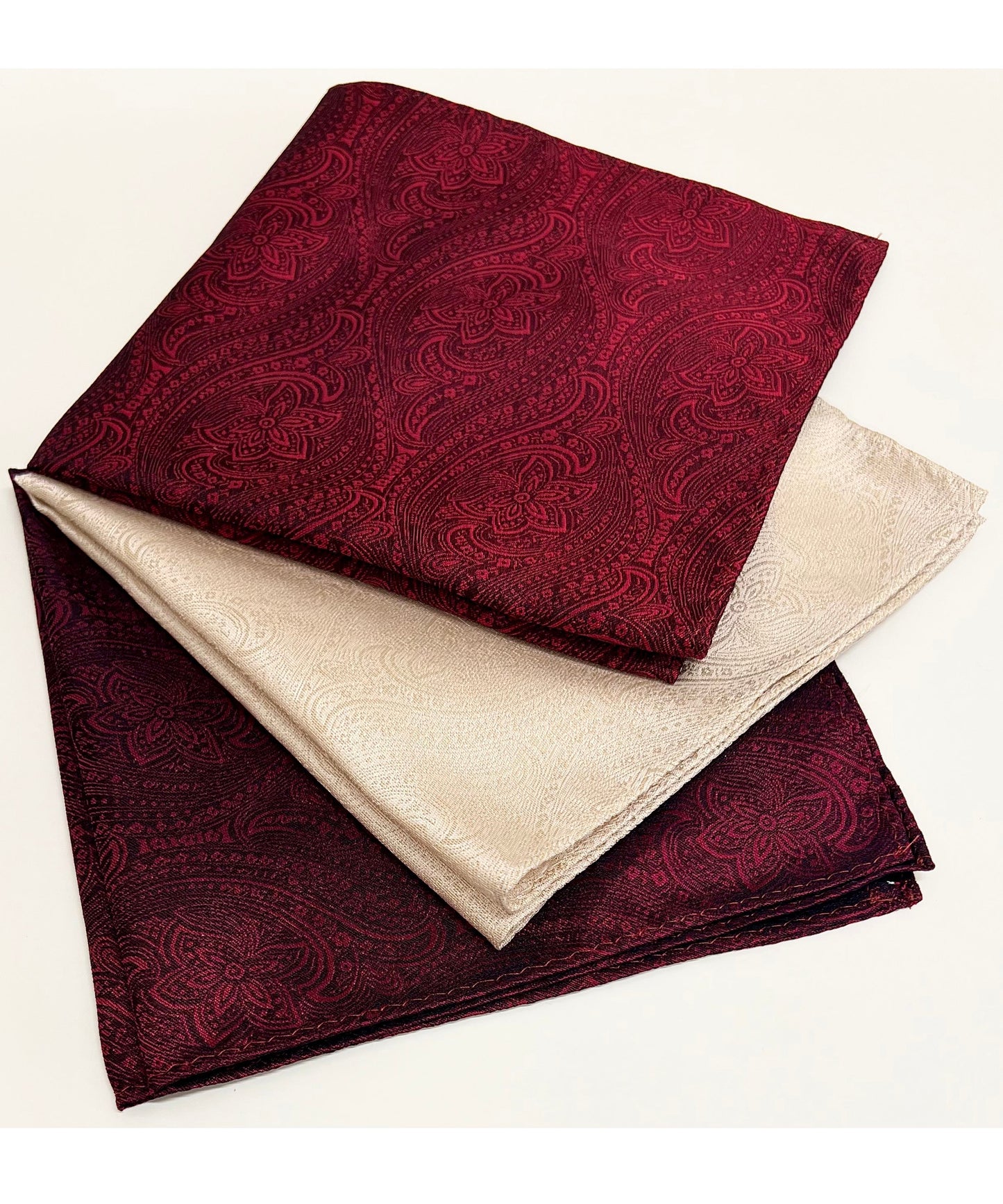 Franco Spada  ( フランコスパダ )   クラシックペーズリージャガードポケットチーフ2　ベーシックカラー：ワイン