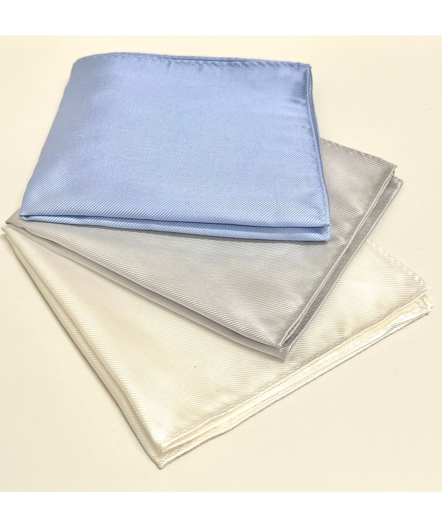 Franco Spada  ( フランコスパダ )   綾無地ジャガードポケットチーフ：シルバー