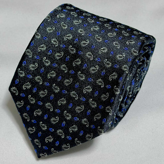 Franco Spada ( フランコスパダ )🆕コンテンポラリーブリティッシュ小紋調ミニペーズリーネクタイ：グレー×ブルー×オフホワイト